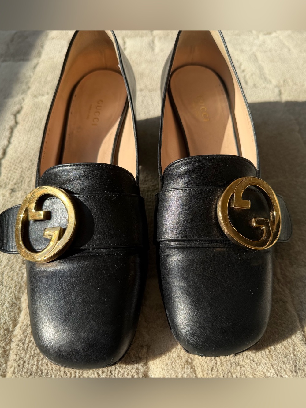 Gucci Black Leather Gold GG Buckle Pumps Heels